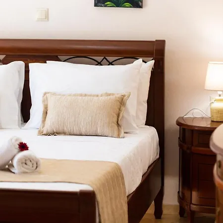 Lilium Villa, Summer Aroma, By Thinkvilla Perama (Crete)